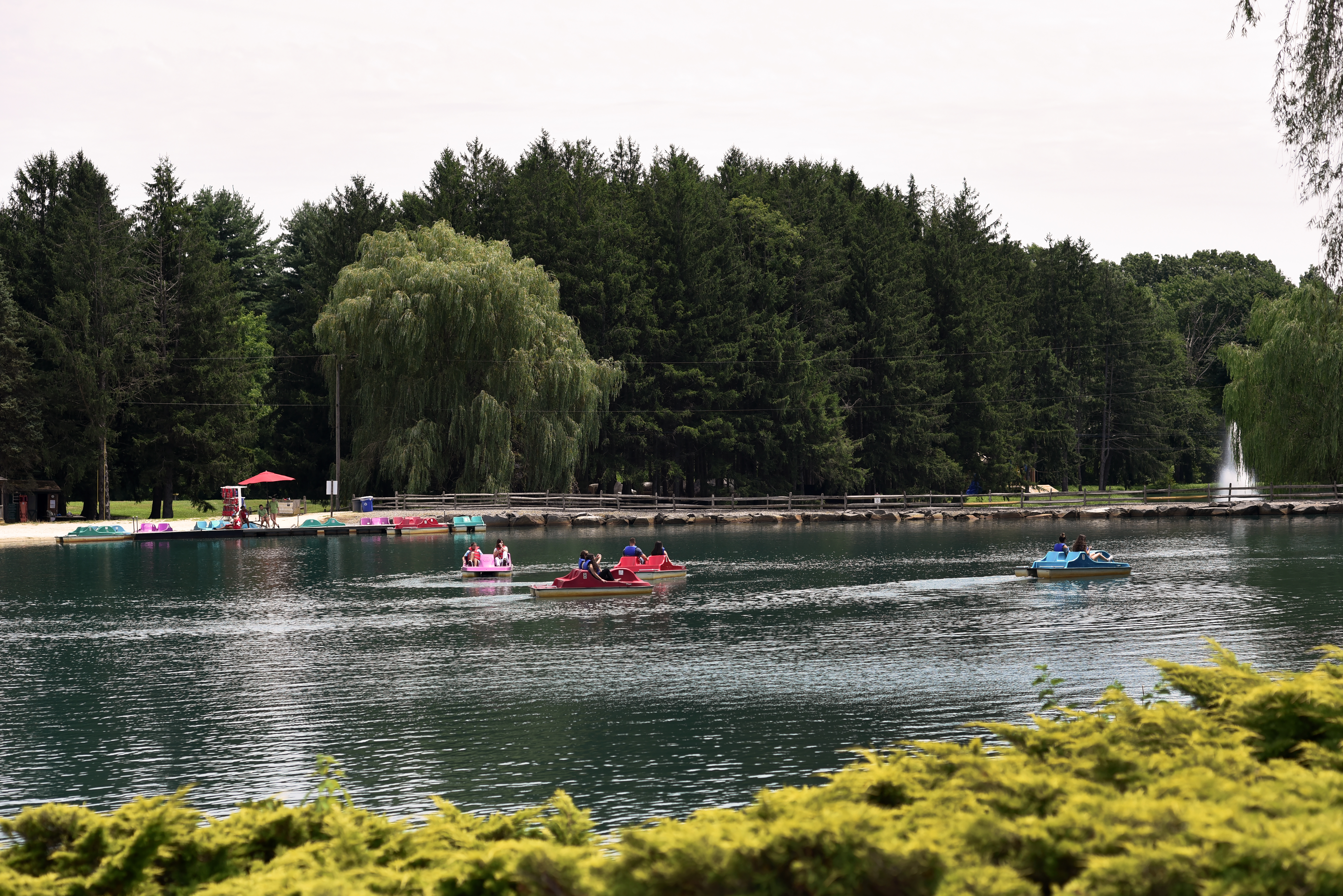 Amenities Lakefront Lake Aera. 2