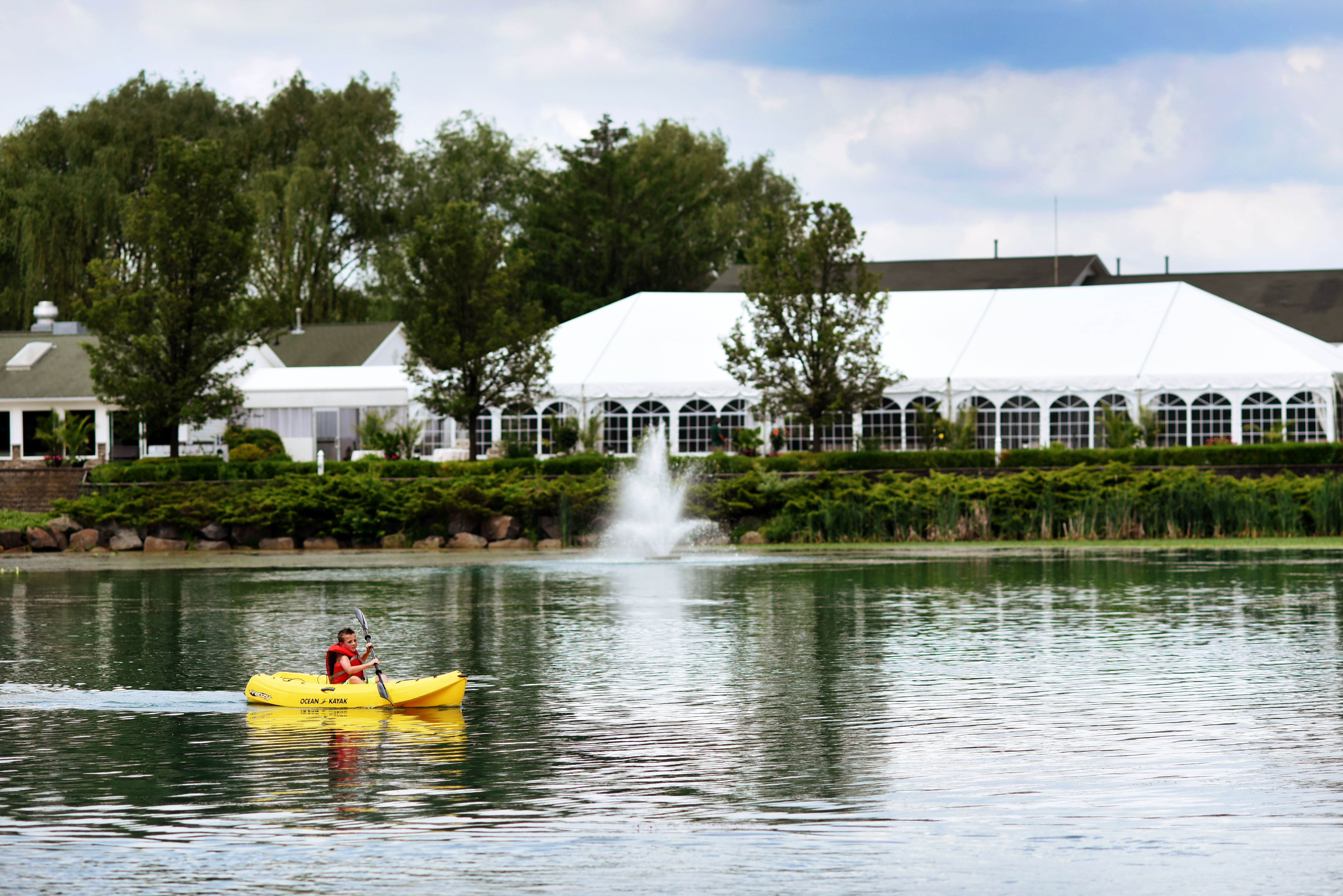 Amenities Lakefront Lake Aera