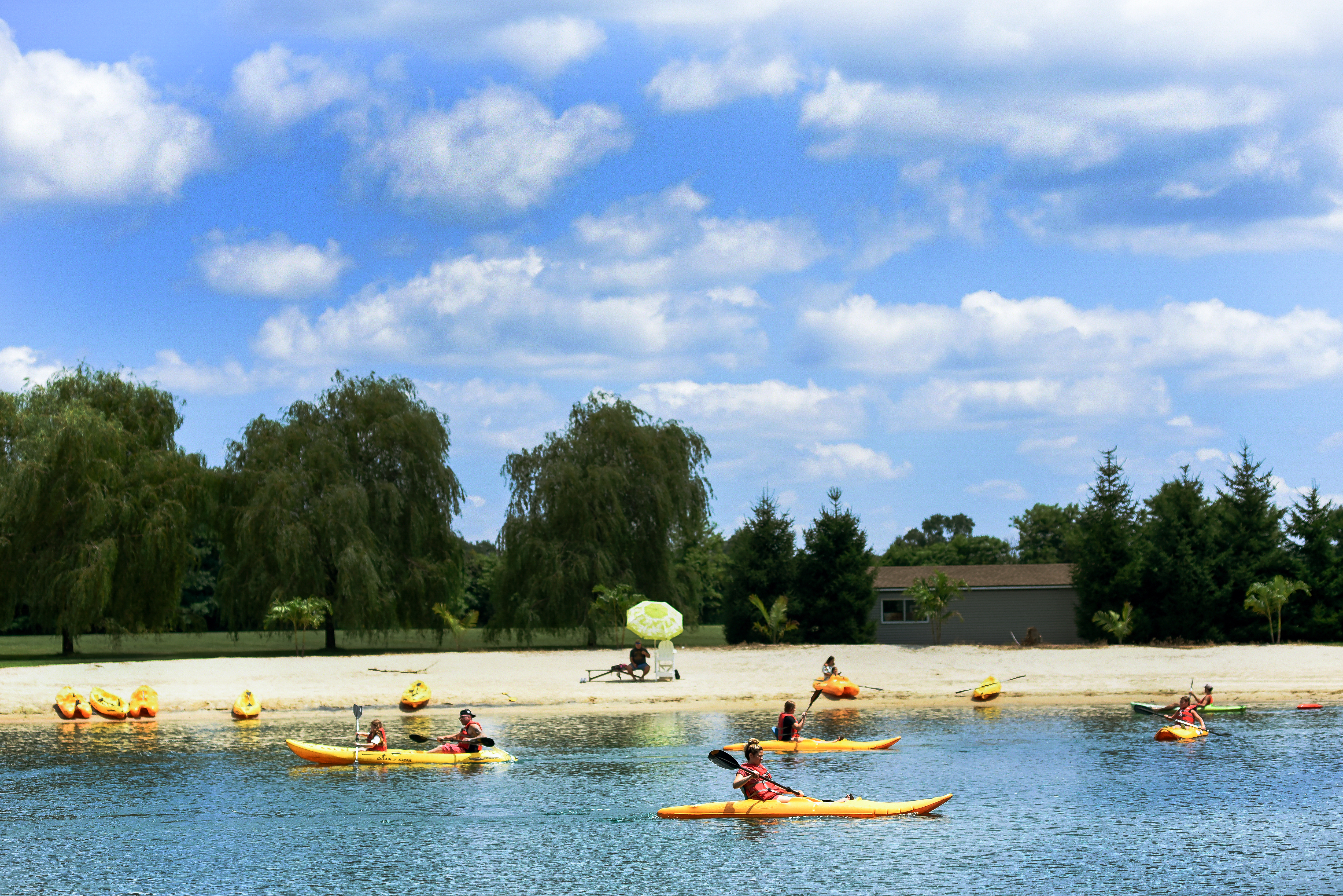 Amenities Lakefront Lake Area 1