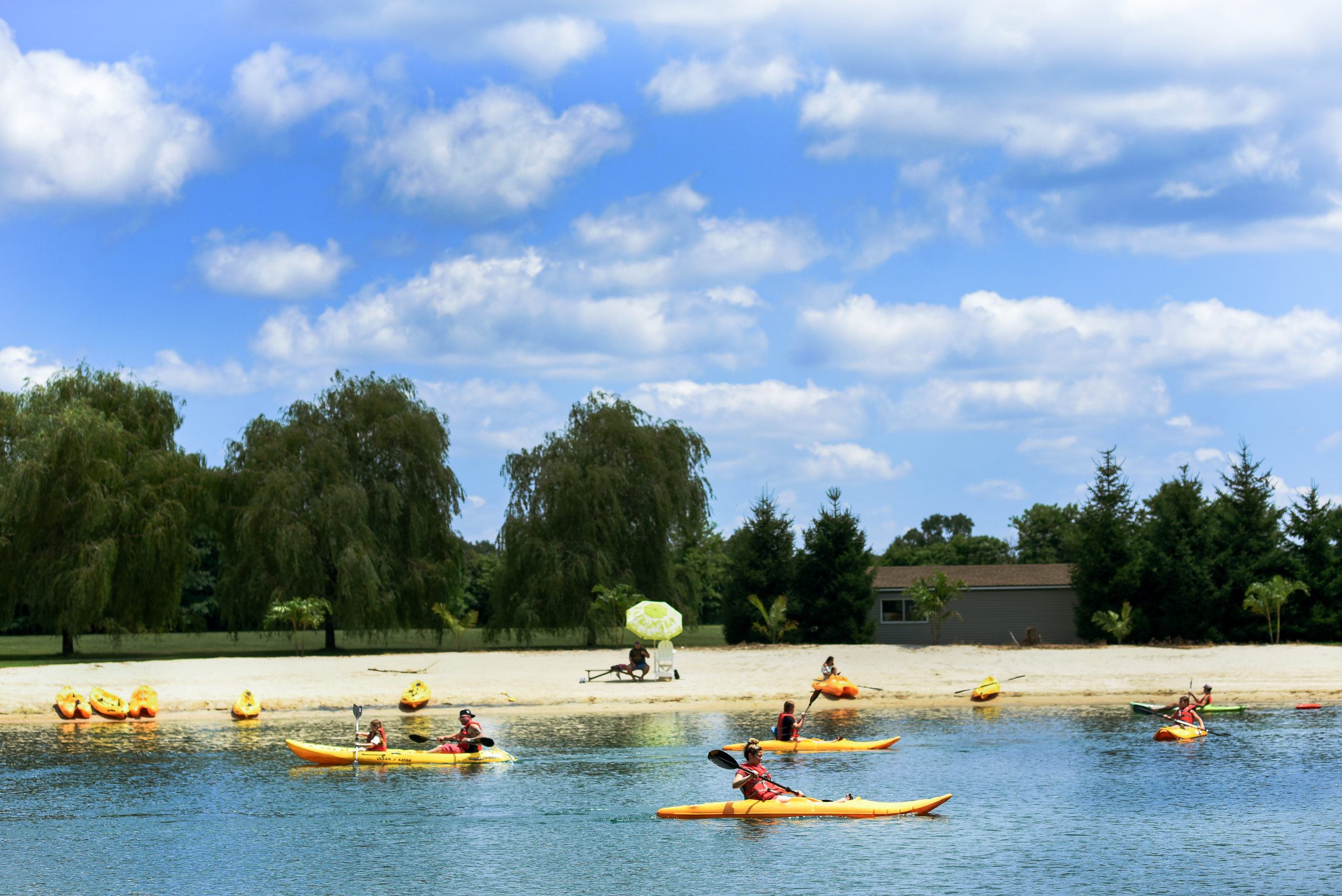 Amenities & Lakefront- Lake Area (2) Amenities & Lakefront- Lake Area